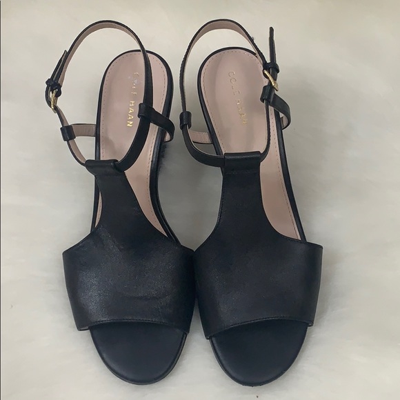 Stunning Cole Haan Black Maddie Wedges - Picture 3 of 8